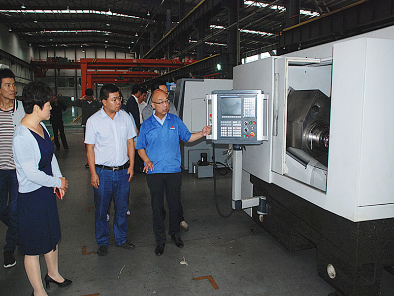 甘肅省委財辦調(diào)研組來星火機(jī)床公司調(diào)研