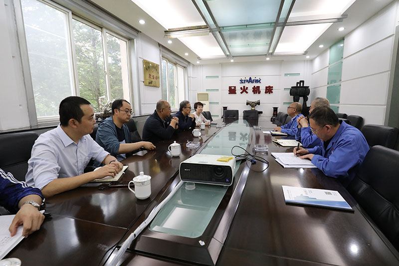 蘭州銀行金融租賃公司領導考察星火機床