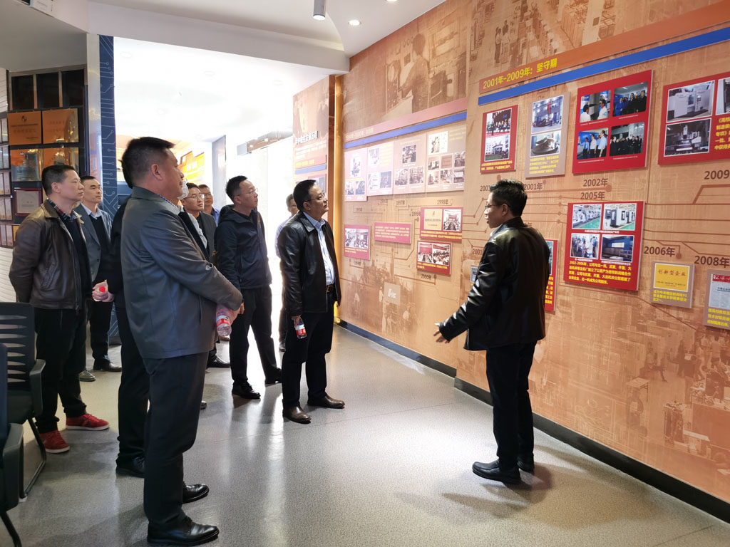 星火機(jī)床與華中數(shù)控達(dá)成戰(zhàn)略合作意向