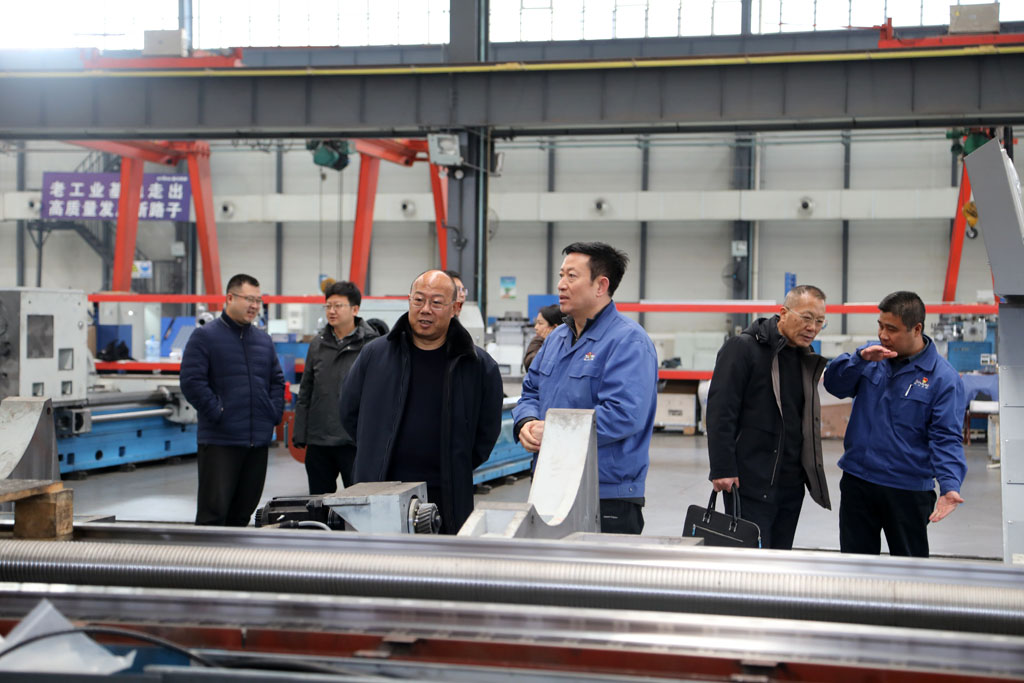 省工信廳調研組來星火數控公司調研