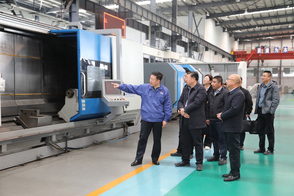 蘭石集團領導帶隊調研星火數控公司